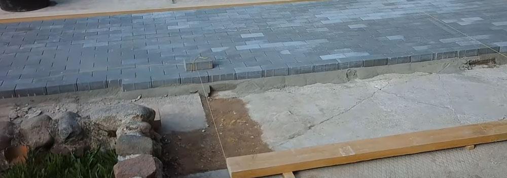 Можно ли укладывать тротуарную плитку на старый бетон